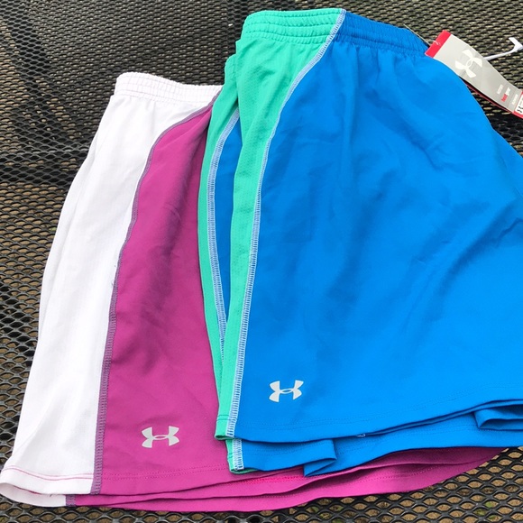 Under ARMOUR running shorts - Picture 4 of 5